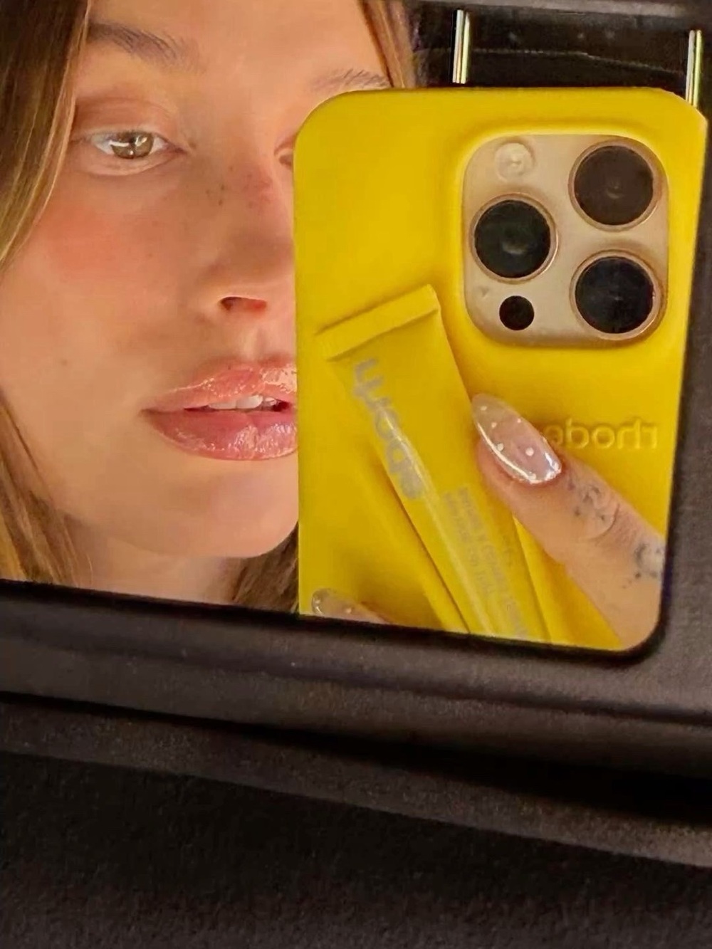 rhode Lip Case in Lemontini - Picture 3 of 8